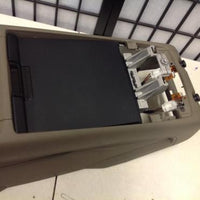 2007 Audi Q7 Tan Center Console