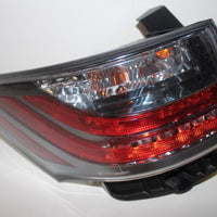 2011-2016 LEXUS CT200H DRIVER LEFT SIDE REAR TAIL LIGHT 30177
